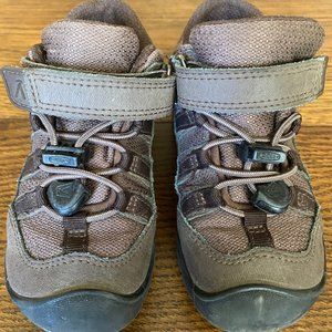 Kids Keen Hiking Boots Size 9